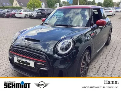 Gebraucht Mini John Cooper Works 231 PS (169 kW) 2023 Grün Kleinwagen