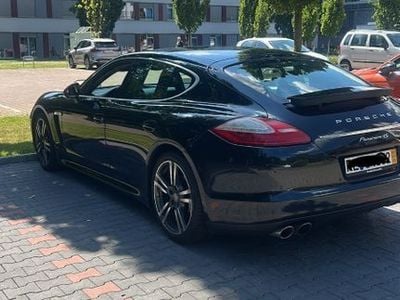 Porsche Panamera 4S
