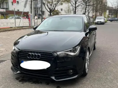 Gebraucht Audi A1 Black Edition 122 PS (89 kW) 2012 Schwarz Kleinwagen