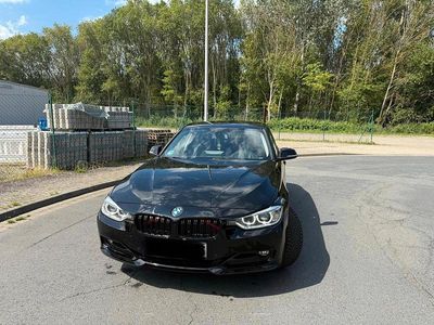 Gebraucht BMW 325 Sport Line 218 PS (160 kW) 2013 Schwarz Limousine