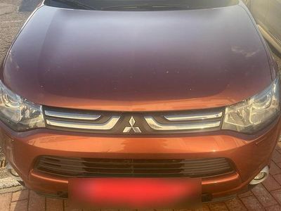 Gebraucht Mitsubishi Outlander 160 PS (117 kW) 2012 Orange SUV