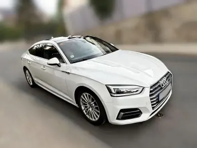 Gebraucht Audi A5 Sportback Sport 190 PS (139 kW) 2019 Weiß Kleinwagen