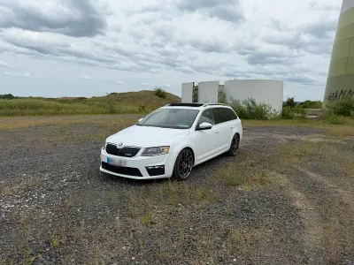 Gebraucht Skoda Octavia vRS 184 PS (135 kW) 2015 Weiß Kombi