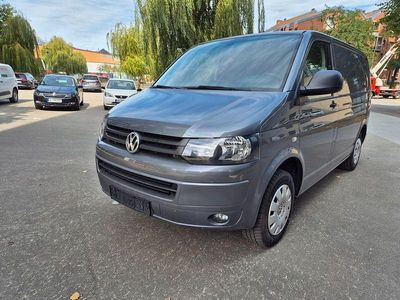 Grau Gebraucht 2013 VW Transporter Van | 11.250 € (Etwas zu teuer)