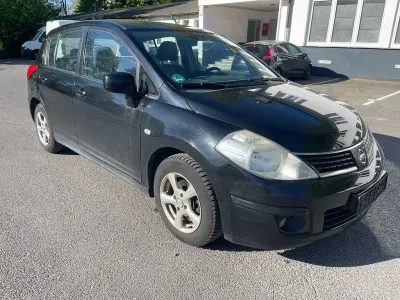 Gebraucht Nissan Tiida Tekna 126 PS (92 kW) 2008 Schwarz Limousine