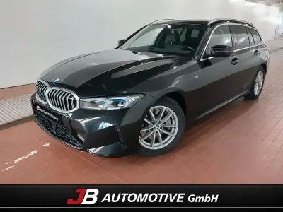 Gebraucht BMW 330 M Sport 245 PS (180 kW) 2023 Schwarz Kombi