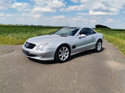 Usata Mercedes SL500 336 CV (247 kW) 2002 Argento Cabrio