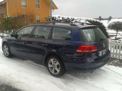 Gebraucht VW Passat 143 PS (105 kW) 2011 Blau metallic Kombi