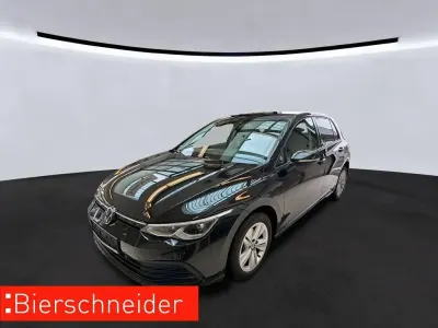 Usata VW Golf VIII Life 131 CV (96 kW) 2023 Nero Station wagon