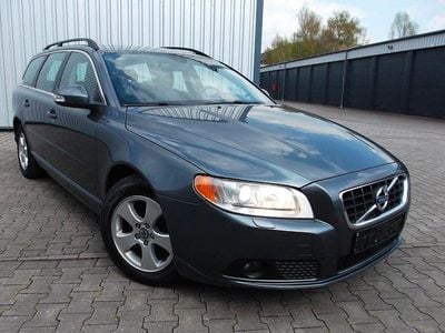 Second-hand Volvo V70 145 CP (106 kW) 2010 Gri Break