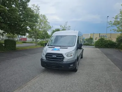 Second-hand Ford Transit Trend 105 CP (77 kW) 2022 Argintiu Berlinǎ