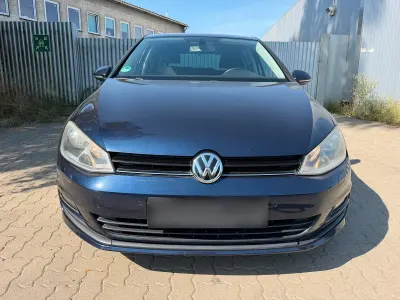 Gebraucht VW Golf VII 85 PS (62 kW) 2013 Blau Limousine