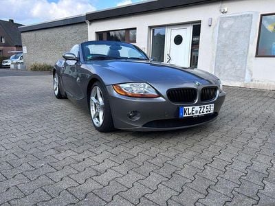Gebraucht BMW Z4 Sport Line 231 PS (169 kW) 2005 Grau Cabrio
