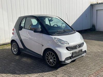 gebraucht Smart ForTwo Coupé 451 CDI Klima Pano Sitzheizung Automatik TÜV!!!