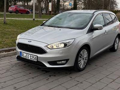 Gebraucht Ford Focus Titanium 120 PS (88 kW) 2017 Silber Limousine