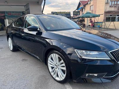 Schwarz Gebraucht 2015 Skoda Superb Limousine | 18.150 € (Teuer)