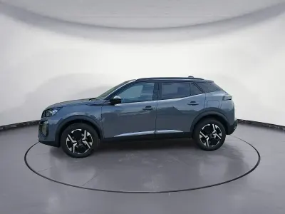 Gebraucht Peugeot 2008 GT 131 PS (96 kW) 2024 Silber SUV
