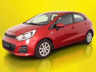 Gebraucht Kia Rio Attract 86 PS (63 kW) 2015 Rot Kleinwagen