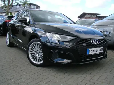 Gebraucht Audi A3 Sport 200 PS (147 kW) 2023 Mythosschwarz Limousine