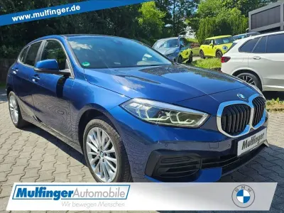 Gebraucht BMW 118 Advantage 136 PS (100 kW) 2023 Phytonicblau Kleinwagen
