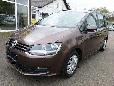 Gebraucht VW Sharan Trendline 140 PS (102 kW) 2010 Braun Van / Kleinbus