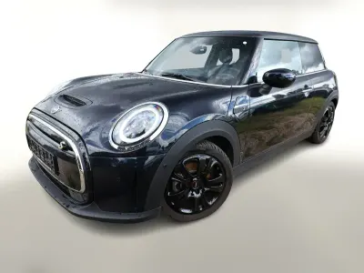 Gebraucht Mini Cooper SE 135 kW (184 PS) 2022 Schwarz metallic Kleinwagen