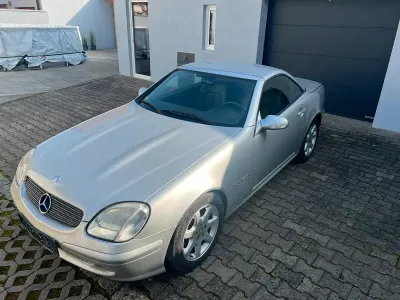 Gebraucht Mercedes SLK200 200 PS (147 kW) 2004 Silber Cabrio