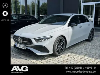 Gebraucht Mercedes A200 AMG 163 PS (119 kW) 2025 Alpingrau uni Limousine