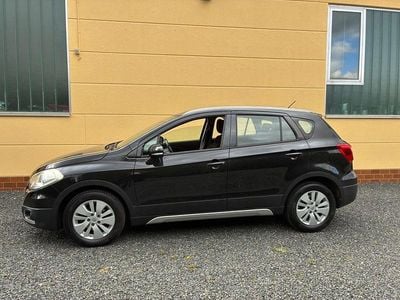Usado Suzuki SX4 S-Cross Comfort 120 HP (88 kW) 2014 Preto SUV