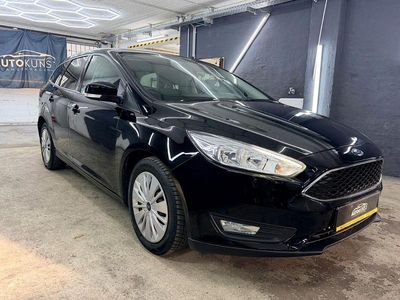 Gebraucht Ford Focus Trend 125 PS (91 kW) 2018 Schwarz Kombi