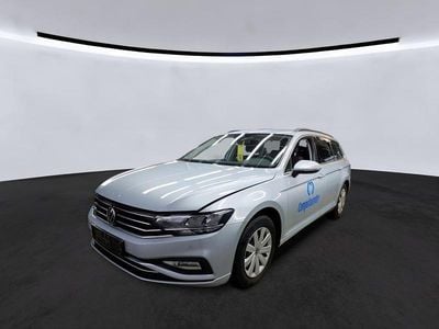 Gebraucht VW Passat Business 150 PS (110 kW) 2022 Scale silver metallic Kombi