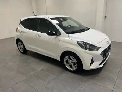 Gebraucht Hyundai i10 GO! 67 PS (49 kW) 2023 Weiß Kleinwagen