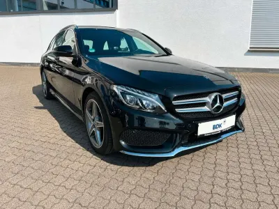 Gebraucht Mercedes C180 AMG 156 PS (114 kW) 2018 Schwarz Kombi