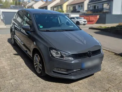 Gebraucht VW Polo Sound 75 PS (55 kW) 2017 Grau Kleinwagen
