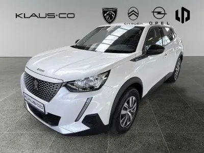 Gebraucht Peugeot e-2008 Active 100 kW (136 PS) 2022 Weiß SUV