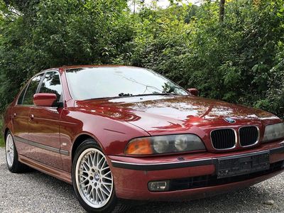 BMW 528