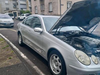 Mercedes E220