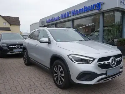Gebraucht Mercedes GLA200 Progressive 150 PS (110 kW) 2022 Silber SUV