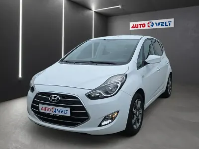 Gebraucht Hyundai ix20 90 PS (66 kW) 2016 Weiß Kleinwagen