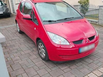Usata Mitsubishi Colt 95 CV (69 kW) 2005 Rosso Utilitaria