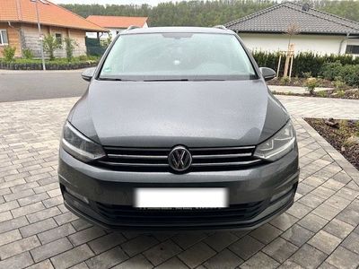 gebraucht VW Touran 2.0 TDI SCR, AHK, ACC, SHZ, 8-fach ALU