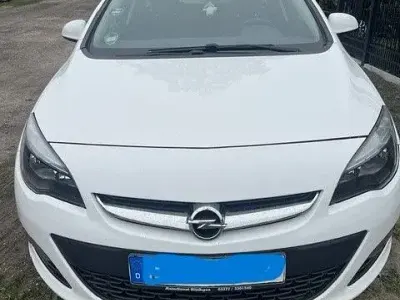 Gebraucht Opel Astra Selection 116 PS (85 kW) 2016 Weiß Kombi