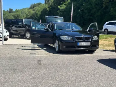 Gebraucht BMW 320 163 PS (119 kW) 2006 Schwarz Kombi