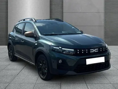 Neu Dacia Sandero Extreme 122 PS (89 kW) 2026 Zedergrün SUV
