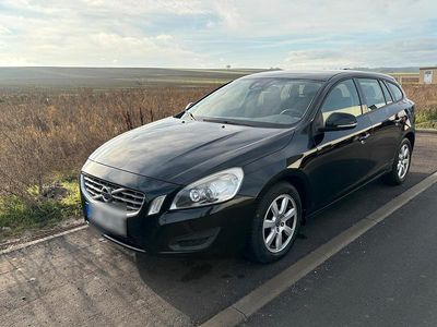 Schwarz Gebraucht 2013 Volvo V60 Kombi | 6.600 €