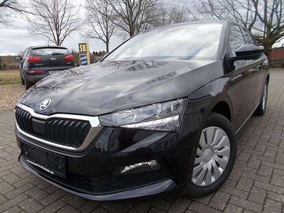 Neu Skoda Scala Ambition 110 PS (80 kW) 2025 Blackmagic perleffekt Kleinwagen