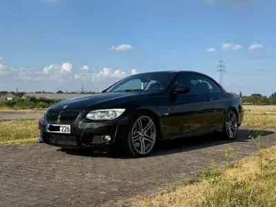 Gebraucht BMW 335 Cabriolet M Sport 306 PS (225 kW) 2012 Schwarz Cabrio