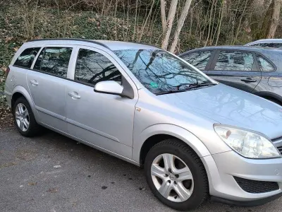 Gebraucht Opel Astra Selection 116 PS (85 kW) 2008 Silber Kombi