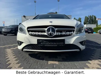 Gebraucht Mercedes A180 122 PS (89 kW) 2012 Weiß Kleinwagen