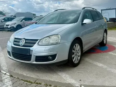 Gebraucht VW Golf V Comfortline 122 PS (89 kW) 2009 Silber Kombi